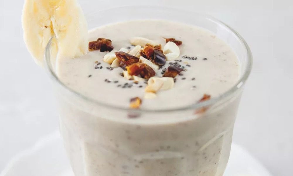 Muz ve Fındıklı Besleyici Shake Tarifi