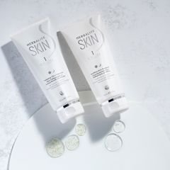 Aloe Özlü Rahatlatıcı Herbalife Yüz Temizleme Jeli 150 ml (Normal ve Kuru Ciltler İçin)